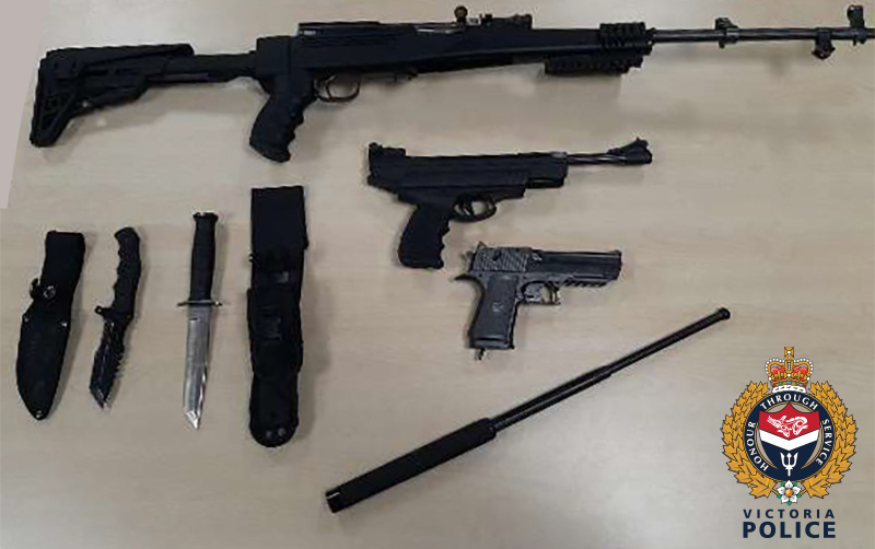 Weapons-recovered-in-traffic-stop-websiz
